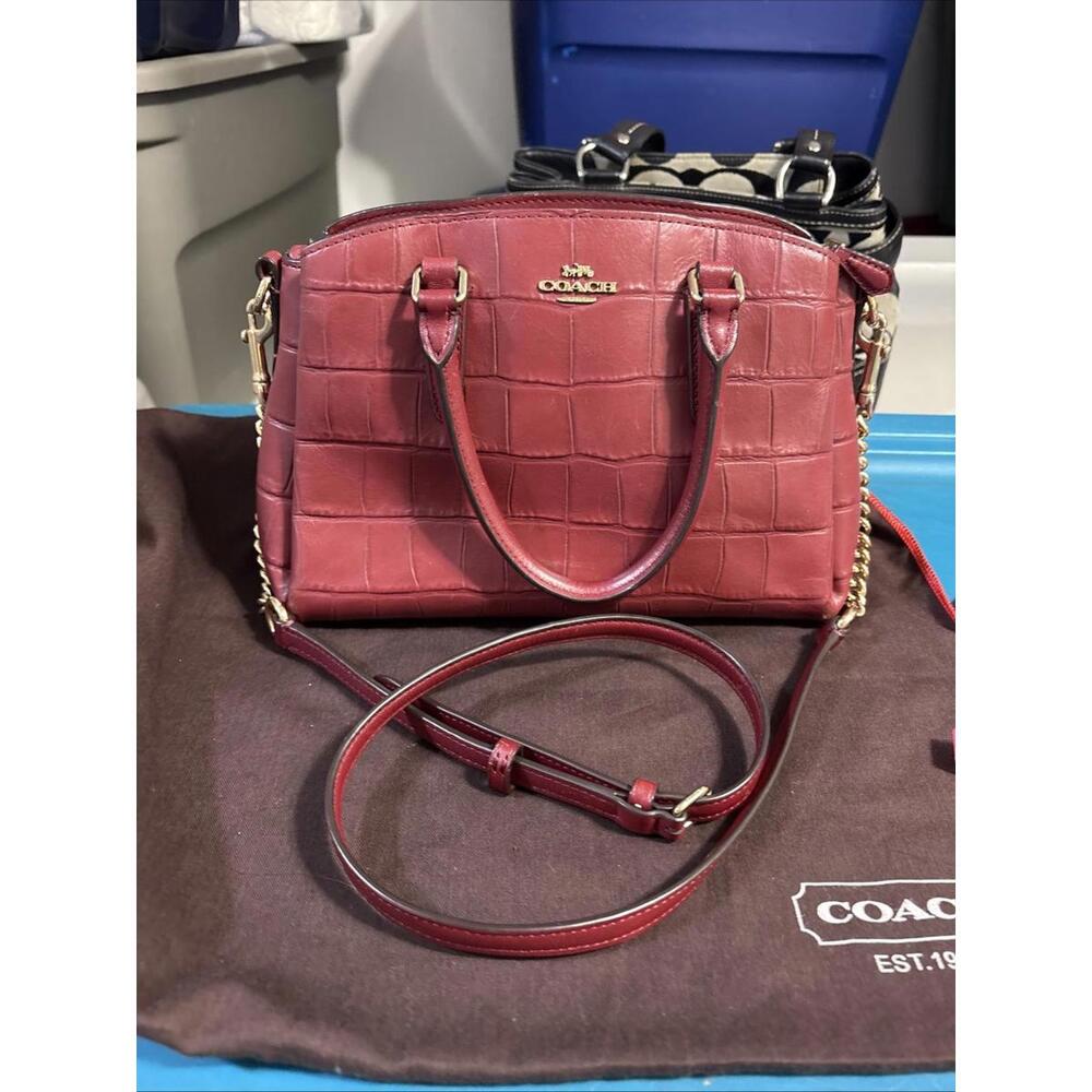Coach Crocodile Leather Handbag Shoulder Bag Redโ Beautiful
